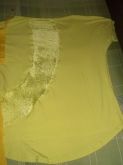Blusinha detalhe desfiado nas costas